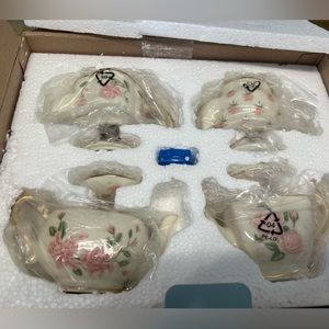 PARTYLITE  Retired Romantic Chic Tea Pot set NIB VERY RARE!